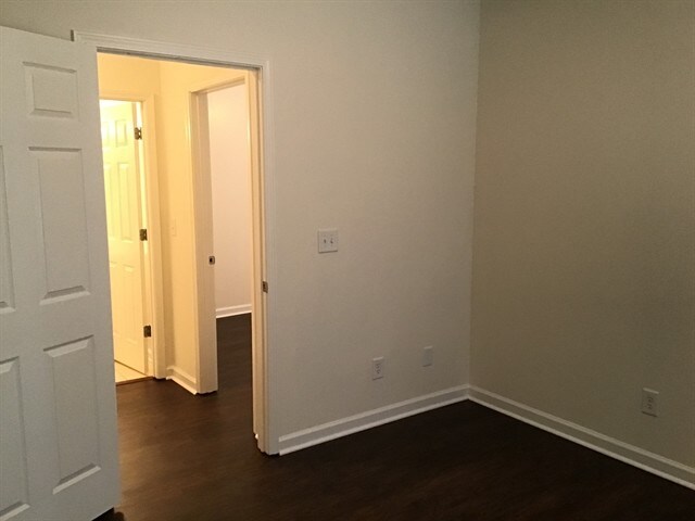 Building Photo - 177 Stanley Dr