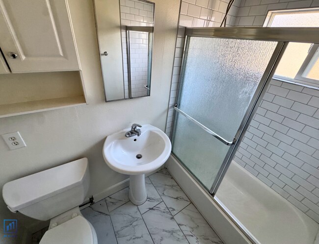 Building Photo - Woodlawn