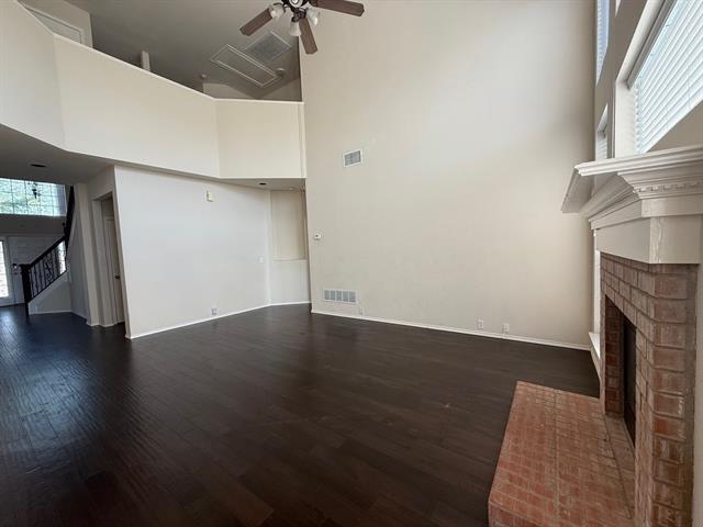 Building Photo - 6800 Crenshaw Ln