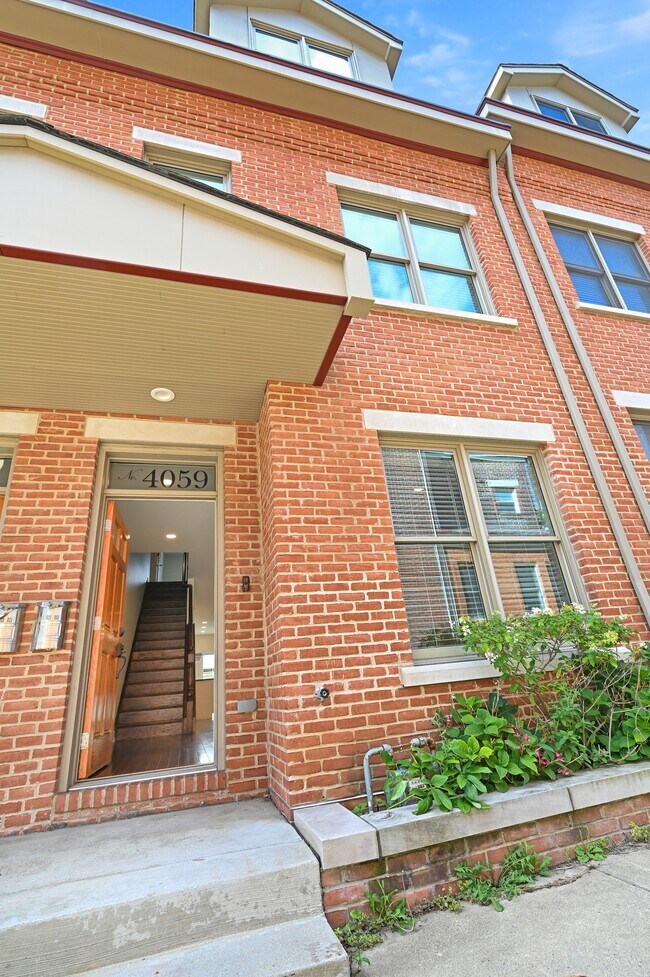 Building Photo - 4059 St Johns Way