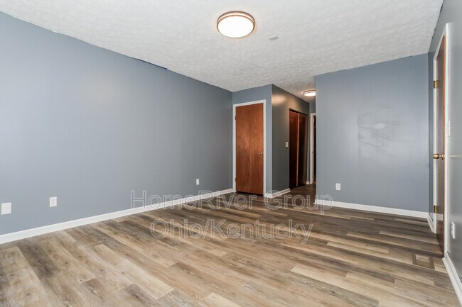 Building Photo - 3418 Vannest Ave