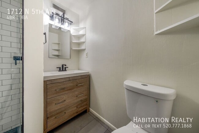 Building Photo - 1712 N 5th Ave