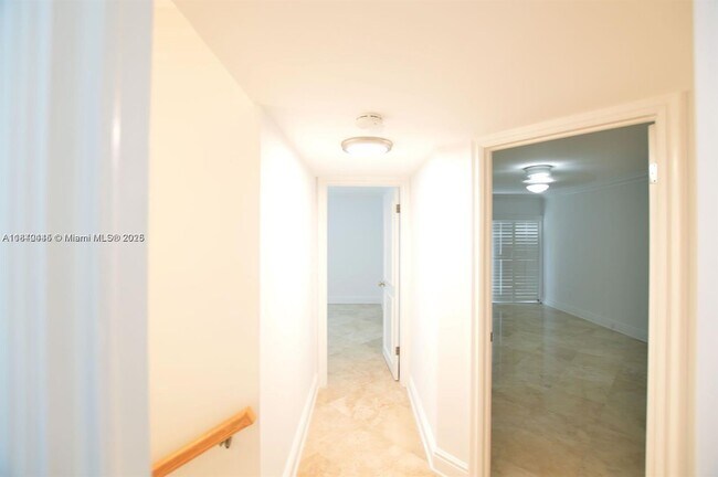 Building Photo - 5838 SW 74th Terrace