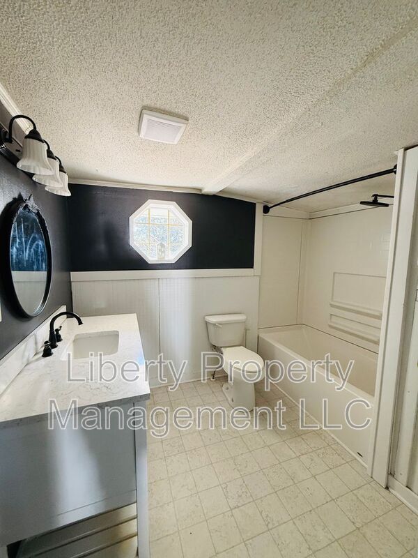 Building Photo - 205 East E Street