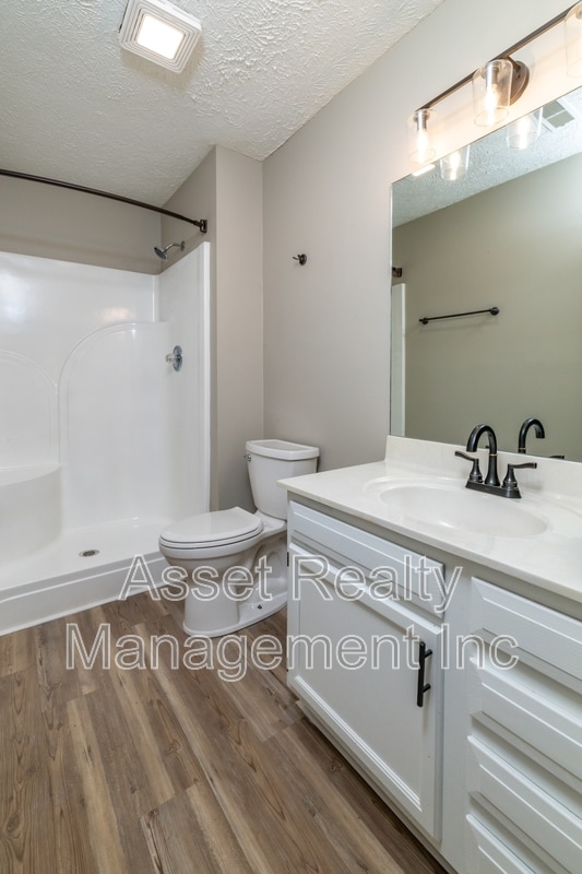 Building Photo - 4405 Greenfern Way