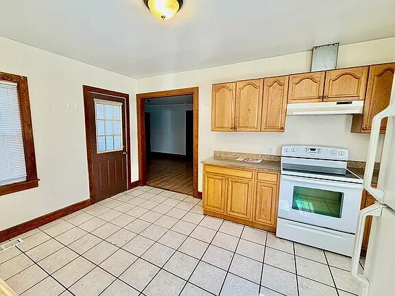 Building Photo - Single family colonial home in Wilbraham