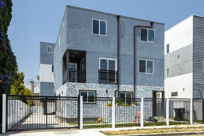 MAY 2022 - 517 N St Andrews Pl