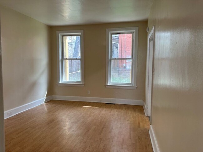 Building Photo - 111 N 17th St