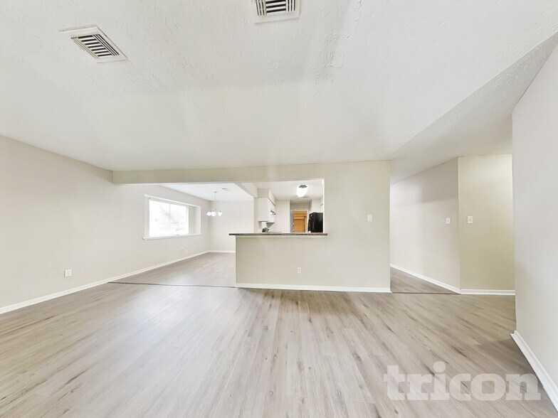 Building Photo - 20243 Smithfield Crossing Ln