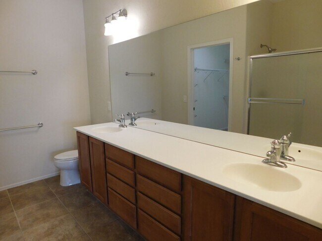 Building Photo - GORGEOUS HOME IN SUN CITY ALIANTE*AGE RESTRICTED COMMUNITY*3 LARGE BEDROOMS*OPEN FLOORPLAN*