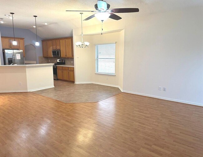 Building Photo - 5611 Eagle Sky Blvd