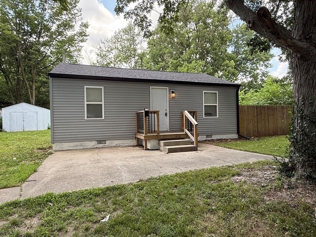 Building Photo - 2014 N Exeter Ave