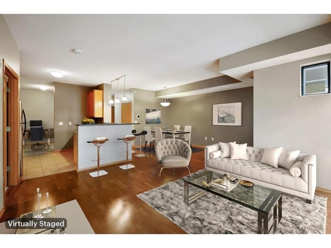 Building Photo - 2565 Franklin Ave