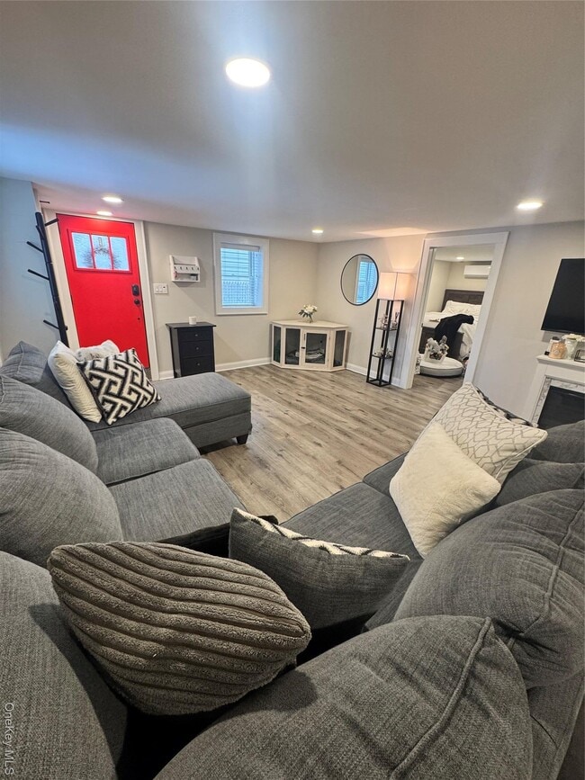 Building Photo - 570 Monroe Blvd