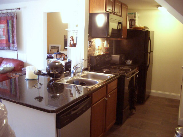 Building Photo - 4018 Benell Ct SE