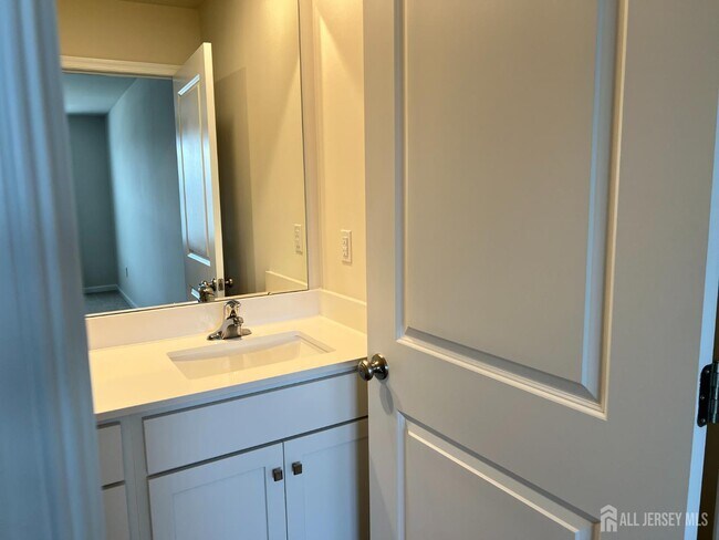 Building Photo - 309 Mazzeo Dr