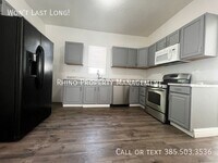 Building Photo - 174 7th St
