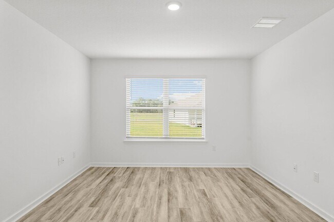 Building Photo - 453 Riverwalk Cir