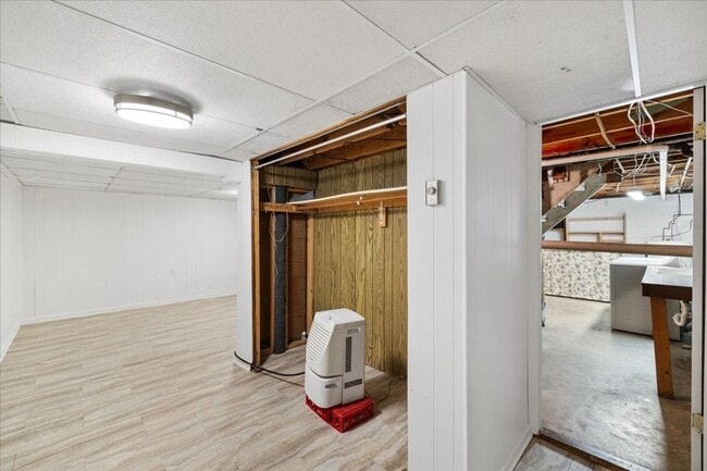Building Photo - Cozy Home with Porch and Yard