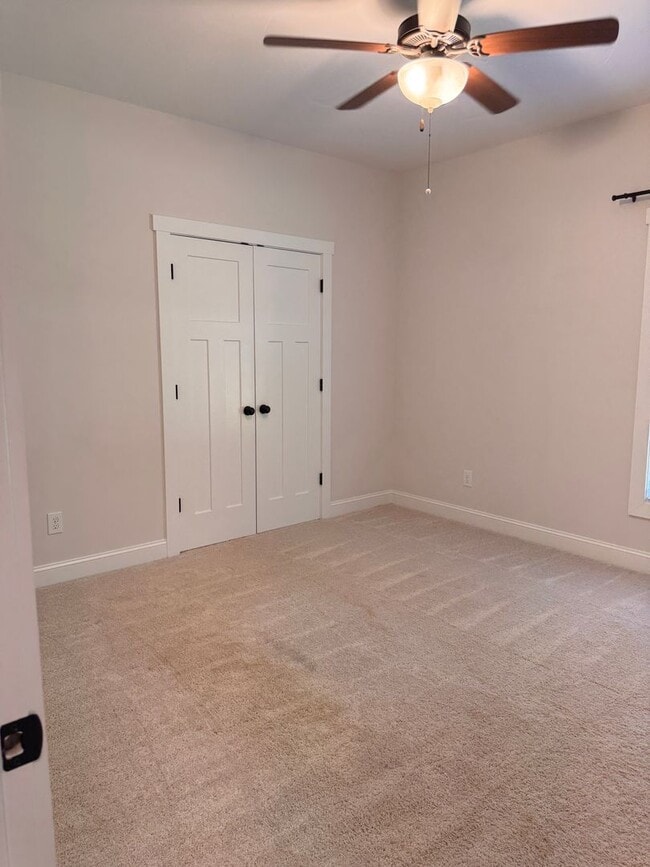 Building Photo - 3 Bedroom || 2 Bathroom Home in Forest