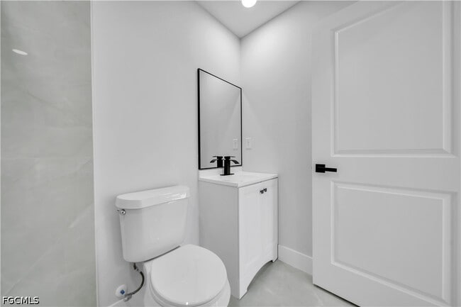 Building Photo - 4604 Queen Ave N