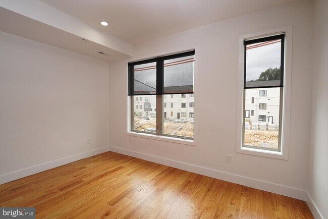 Building Photo - 2015 N 5th St