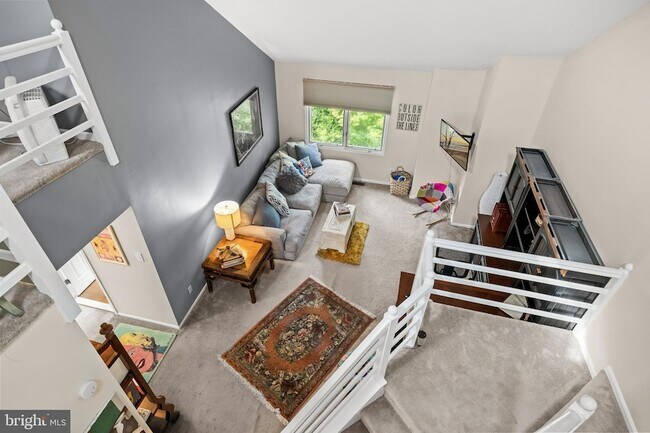 Building Photo - 1410 Chanticleer