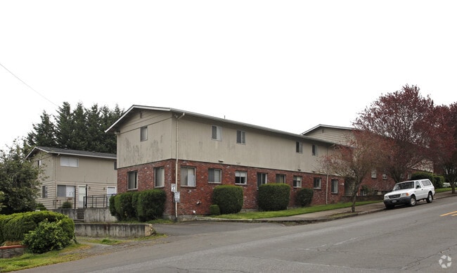 Primary Photo - Oregon City Plaza