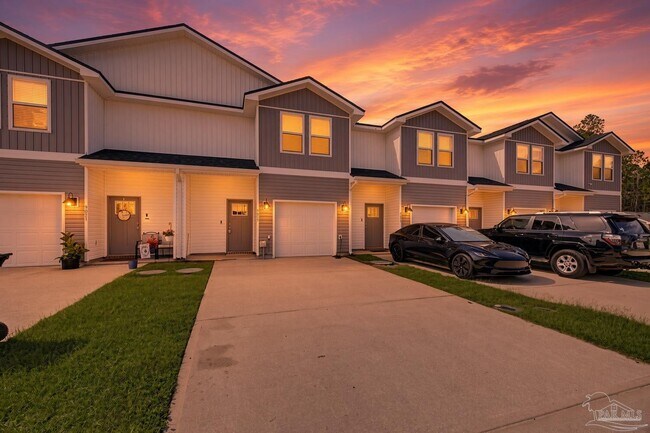 Building Photo - 9055 Golden Eye Dr