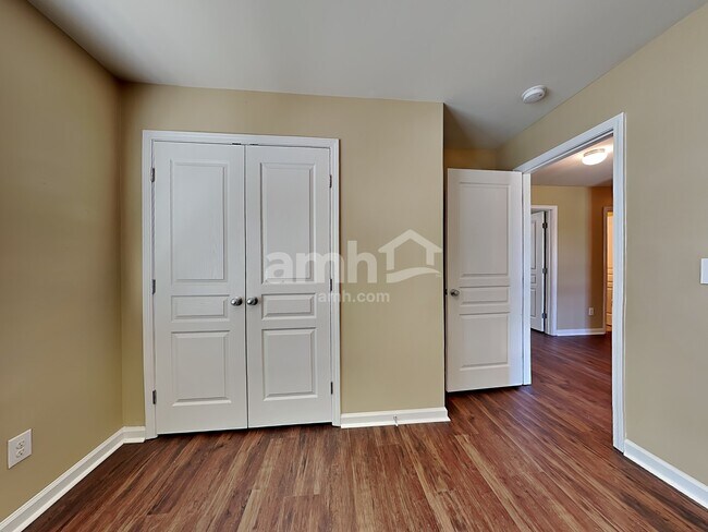 Building Photo - 1404 Manley Court