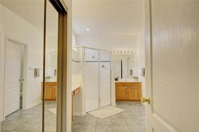 Building Photo - 963 Cherry Valley Way