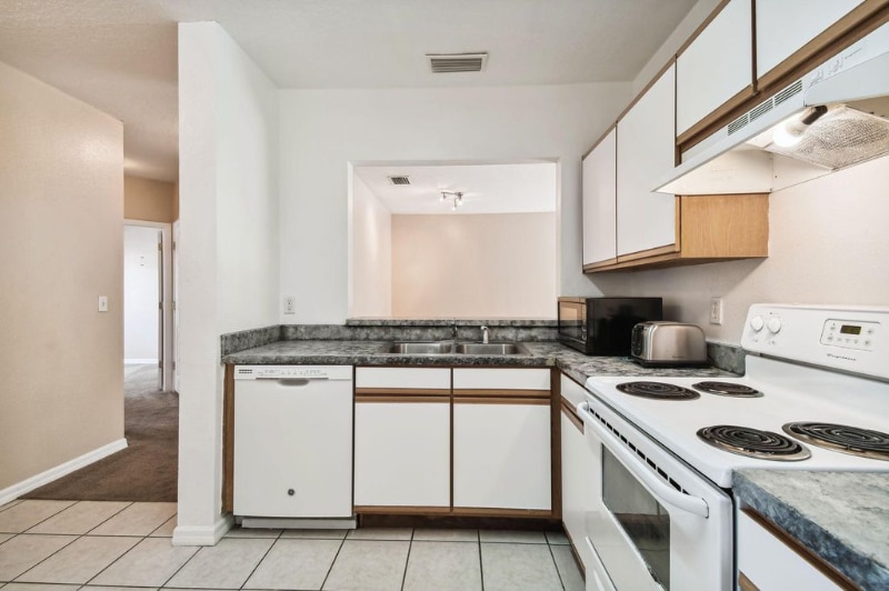 Building Photo - 6412 Cypressdale Dr