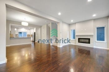 Building Photo - 4 BED & 3.5 BATH Townhouse FOR RENT