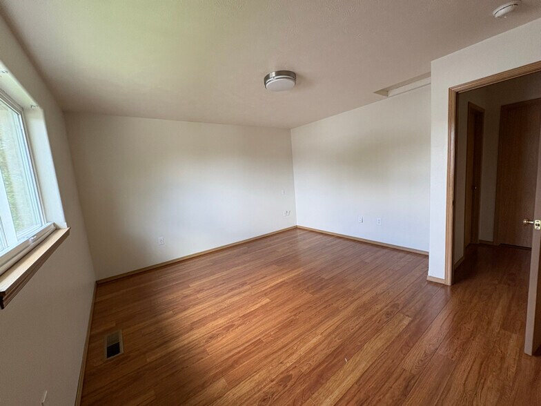 Building Photo - 19023 E Shannon Ln