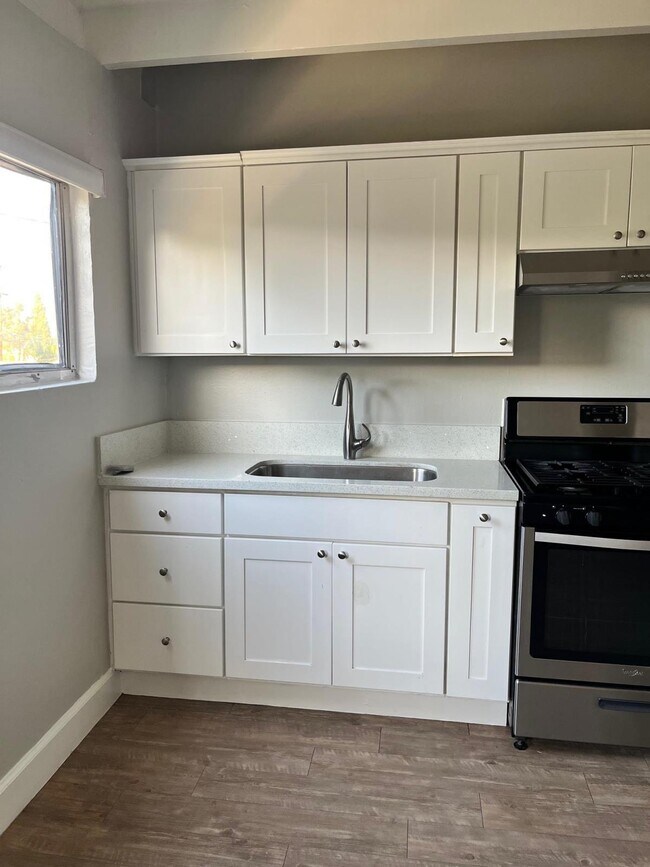 Interior Photo - 16131 Eucalyptus Ave