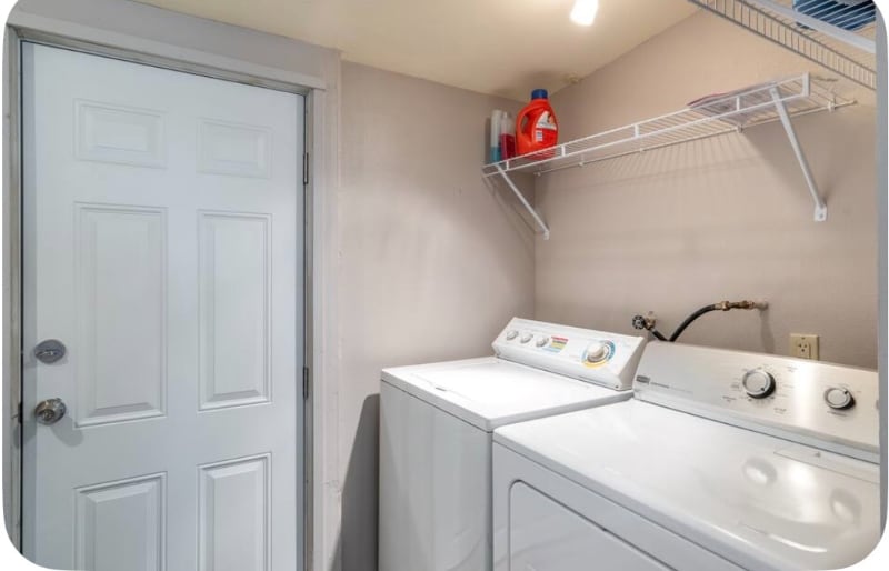 Building Photo - 1924 SE Harney St