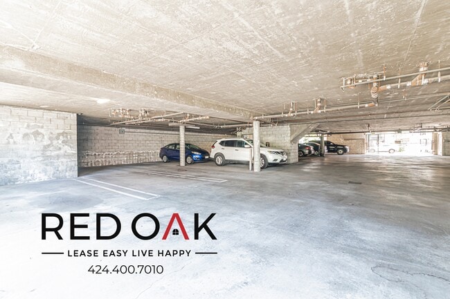 Building Photo - 5325 Cartwright Ave