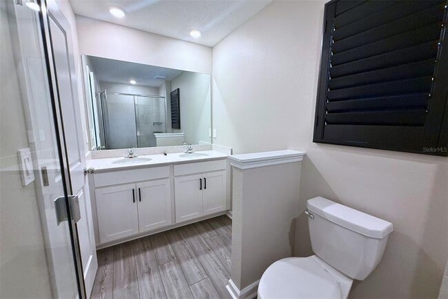 Building Photo - 4939 SW 81st Lp