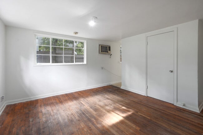 Building Photo - 3400 Lafayette Ave