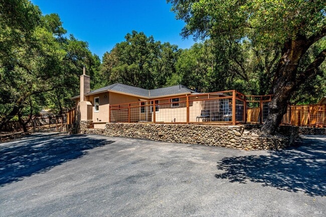 Building Photo - 9342 Chalk Hill Rd