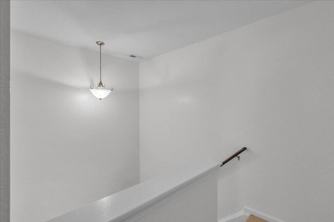 Building Photo - 1315 Teton Cir