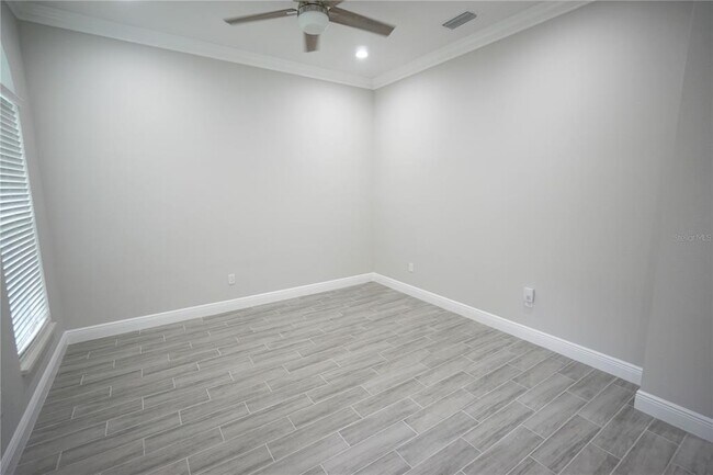 Building Photo - 3732 W Elrod Ave
