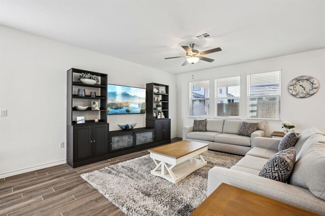 Building Photo - 2903 Bronx Dr