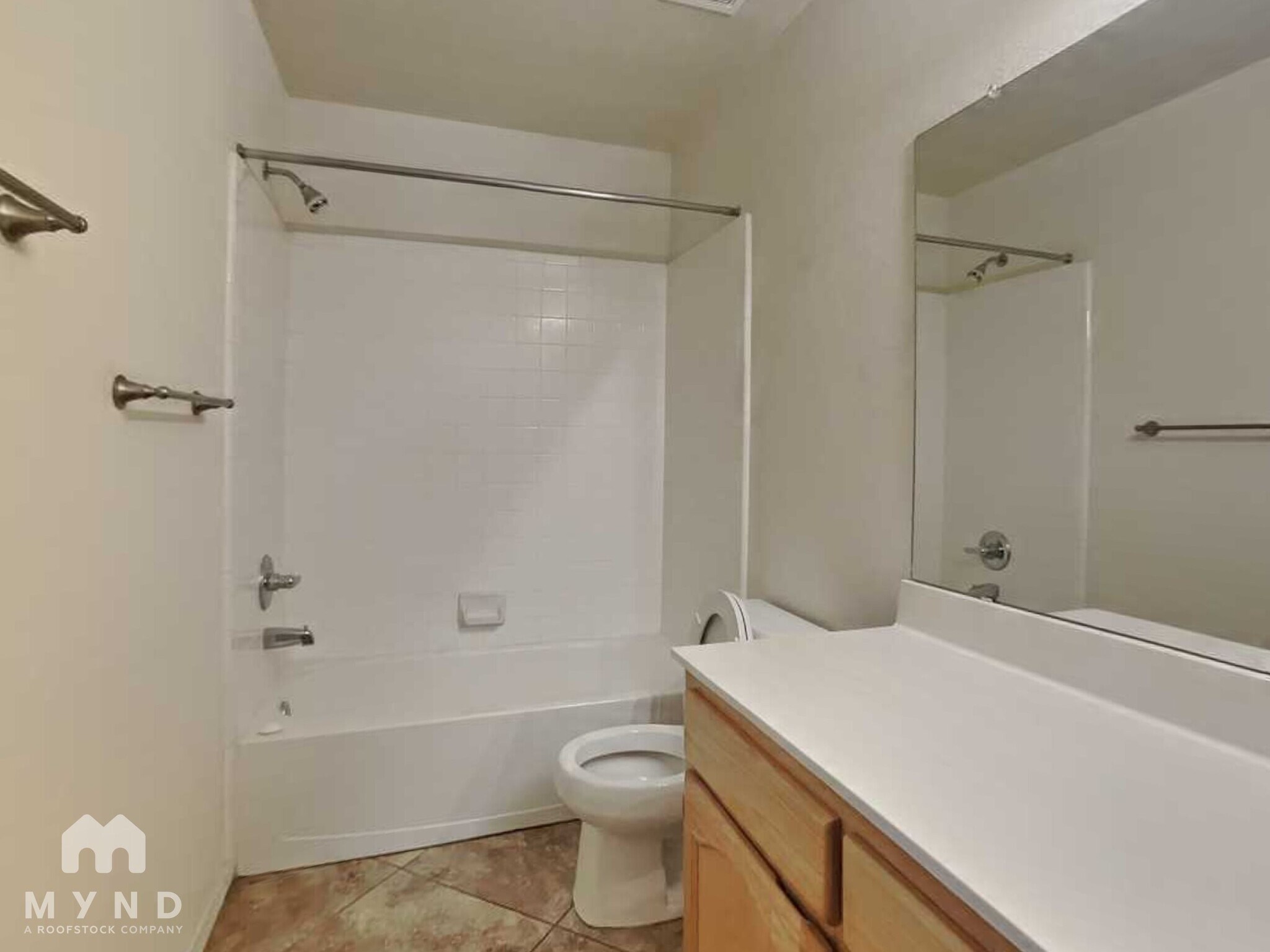 Building Photo - 1679 W Camino Acierto