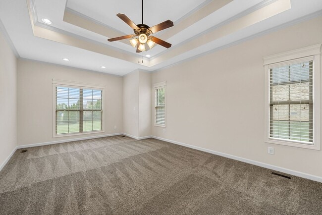Building Photo - 4 Bedroom Pet Friendly Home For Rent!