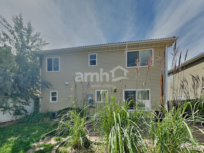 Building Photo - 19065 Burlington Pl