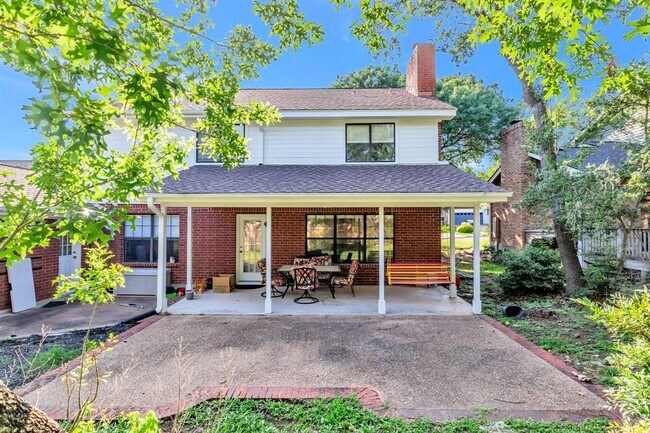 Building Photo - 10903 Chateau Hill