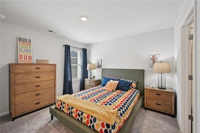 Building Photo - 405 Lanier Cir