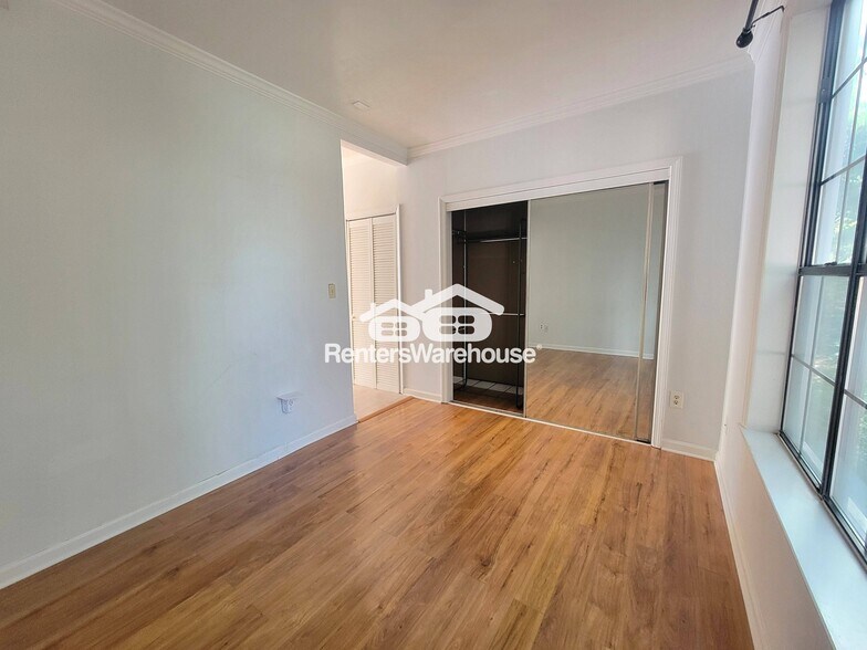 Building Photo - 1050 Piedmont Ave NE