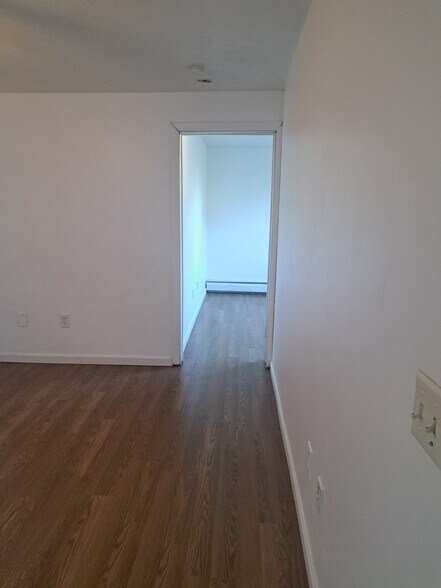 Building Photo - 284 Veazie St